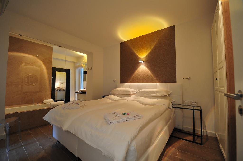 Zeno Suites San Zeno di Montagna Chambre photo